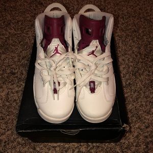 Air jordan maroon 6’s